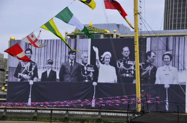 Dnes je mezinárodní den dortů: Kousek ze svatby Alžběty II. a Philipa se vydražil za 70 tisíc