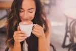 Tekuté kalorie jako největší dietní omyl: Dvě latté pokryjí denní dávku cukrů