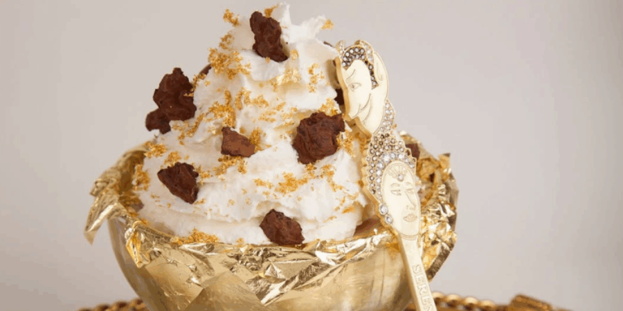 Frrrozen Haute Chocolate: Nejluxusnější čokoláda světa se servíruje s náramkem a lžičkou z drahokamů