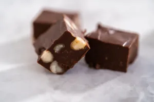 12. května připadá na Den ořechového fudge: Původně vznikl z nepovedeného karamelu