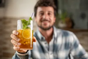 Dnes slaví Iced Tea! Češi mu však už třicet let říkají špatně