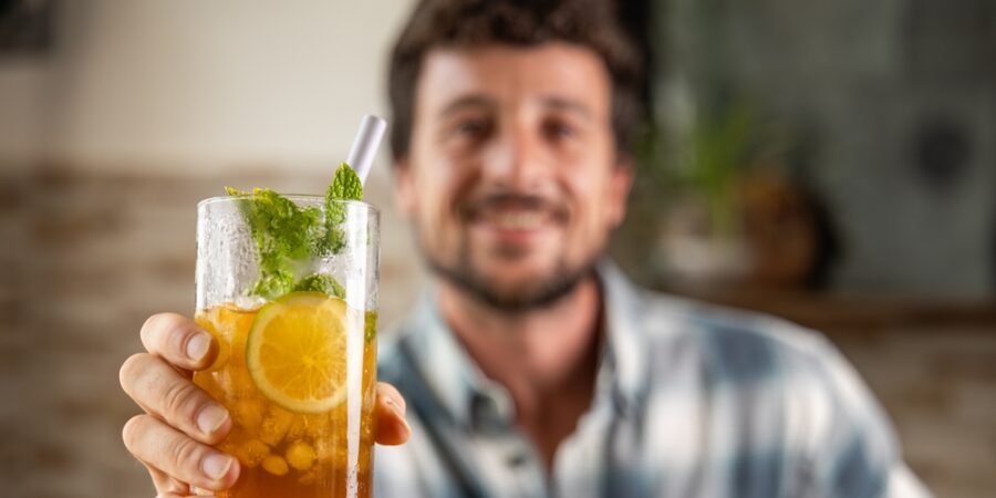 Dnes slaví Iced Tea! Češi mu však už třicet let říkají špatně