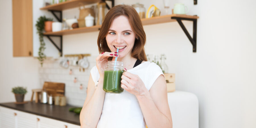 Tělo na stárnutí reaguje po svém a pamatuje si ho jinak. Chlorella může zařídit, že vám to neřekne