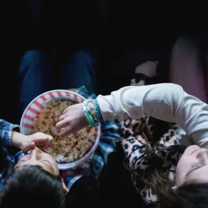 Popcorn do mikrovlnky dětem „do ruky“ nepatří! Může obsahovat vysoce nebezpečnou látku