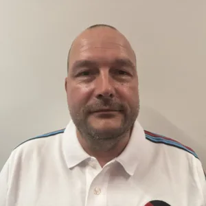 „Naše potraviny jsou jako víno. Čím starší, tím lepší,“ říká muž, který už 20 let boří předsudky o prošlých potravinách