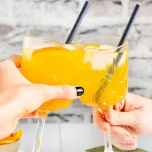 Cortisol mocktail: hit z TikToku slibuje klid a lepší spánek. Funguje opravdu?