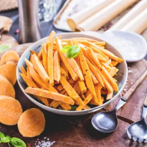 Dnes slaví julienne fries: Francouzská technika krájení povýšila obyčejné hranolky na kulinární zážitek