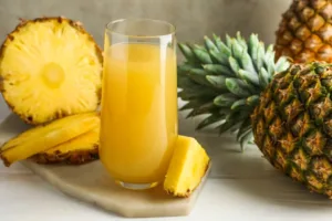 Dnes slaví ananasový džus –  vitaminová bomba se hodí jen tak i do marinád