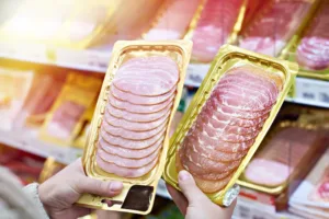 Už žádné kouřové aroma. EU rozhodla o jeho zákazu: Výrobci stojí před velkou výzvou