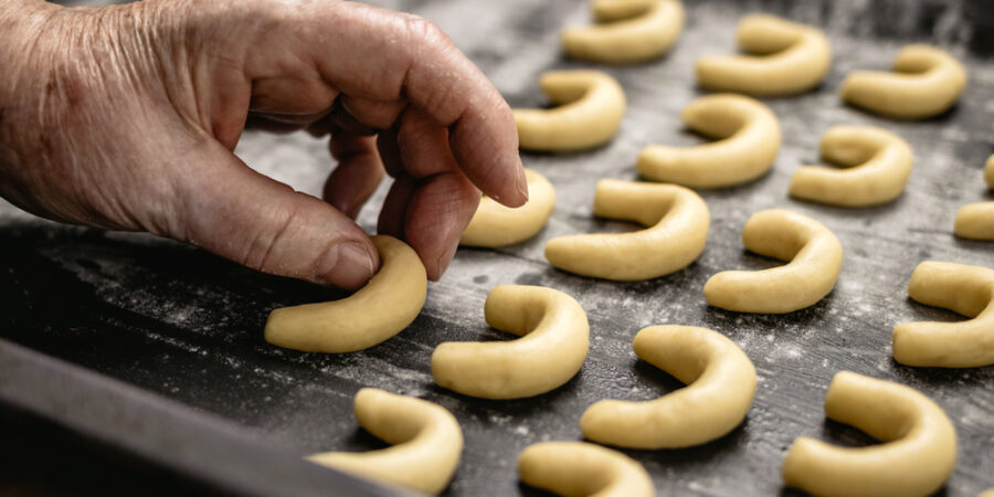 Nedostatek ořechů prodraží cukroví: Za všechno může nenápadná muška