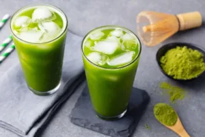 Matcha je sice trendy, ale měli byste ji pít bezpečně. Má to co dělat se železem