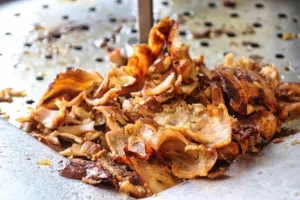 Kebabová horečka sílí: Kde chutná nejlépe a před kterými provozovnami inspekce varuje?