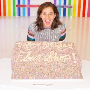 Cukrářka Amirah Kassem proměnila vybuchující dorty v trend, který zasáhl sociální sítě po celém světě