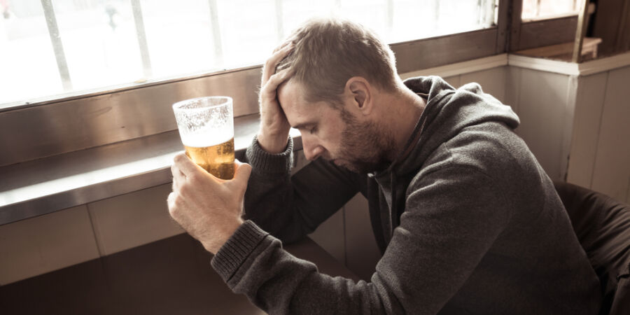 Nedostatek pohybu, vitamínu D a nadměrný alkohol: Tři faktory, které prokazatelně snižují mužskou plodnost.