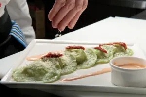 Vyzkoumáno: Lidé hodnotí jídlo jako chutnější, pokud je jeho kompozice inspirovaná uměleckými obrazy