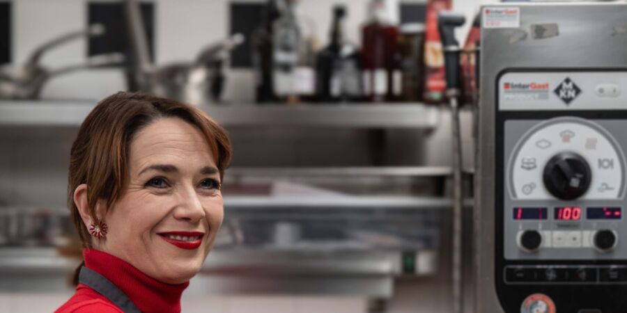 Tereza Kostková: Děti potřebují rodinu, zázemí a lásku – a gastronomie může pomoci víc, než si myslíme