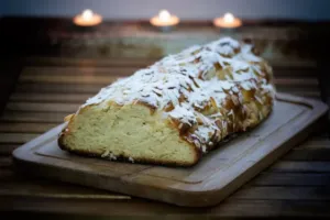 Vánočka musela vznikat v naprostém tichu, prasklina věštila zlý rok: Jak na ni podle cukráře Josefa Maršálka?