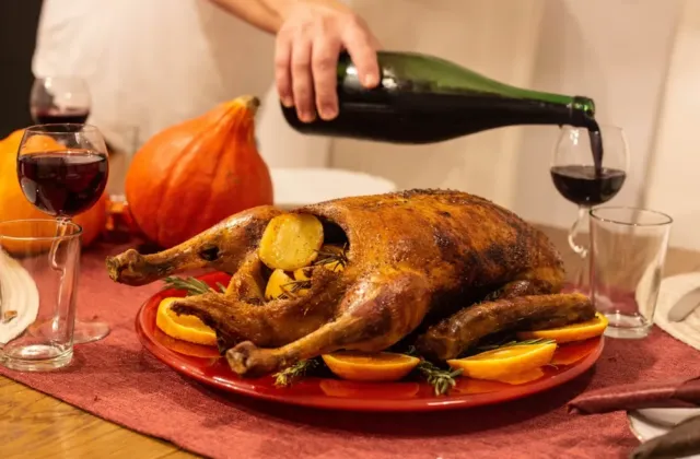 Kdy a proč se z husy stalo božihodní jídlo, bez kterého si české Vánoce neumíme představit?