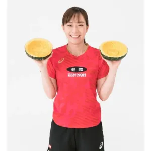 Potravinové expozice, které klamou zrak: Mistryně carvingu Kishimoto tvoří dechberoucí jedlé sochy