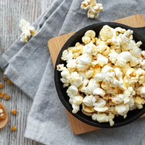 Dneska slaví popcorn: Věděli jste, že v obsahu antioxidantů dokáže být nečekaným šampionem?