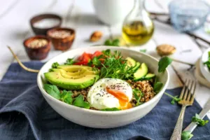 Specialisté na „Grain Bowls“: Jak postavit lednovou misku, která skutečně restartuje vaše buňky