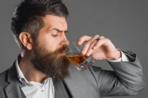 Pálenky v nové éře: Výrobci snižují obsah alkoholu, důvodem není zdraví, ale tlak na daně