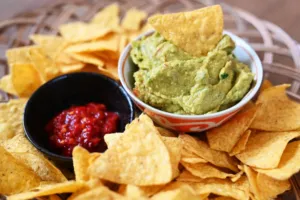 Sváteční křupnutí i za tisíc dolarů: Jak se ze „zmetků“ z Los Angeles stal globální kult