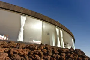 Na Lanzarote se otevírá gastronomický unikát: Vulkanické theatrum mundi v restauraci El Diablo