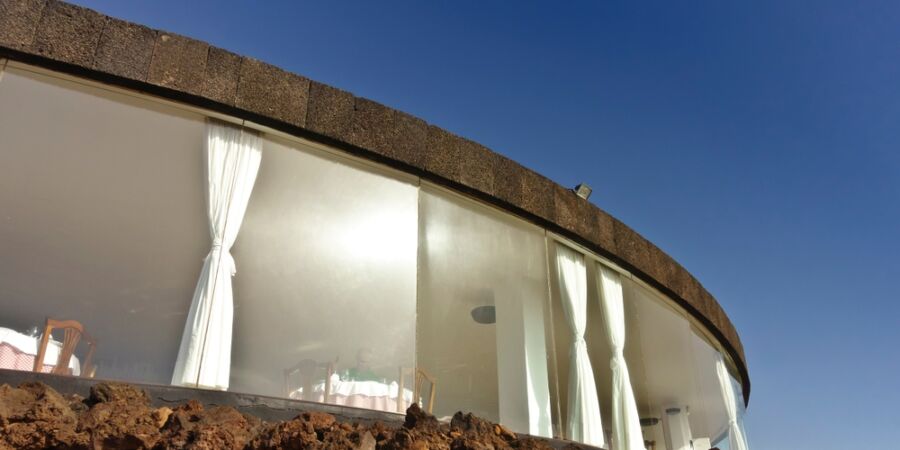 Na Lanzarote se otevírá gastronomický unikát: Vulkanické theatrum mundi v restauraci El Diablo