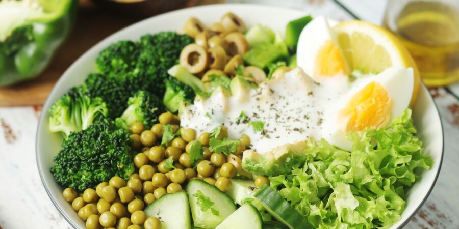 Zapomeňte na drastické diety, naučte se ovládat princip Půl talíře