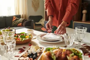 Historie nedělního oběda: Kam zmizel rituál společného stolu?