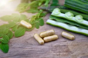 Pozor na moringu z dovozu! Obsahuje bakterie rodu Salmonella odolné vůči antibiotikům