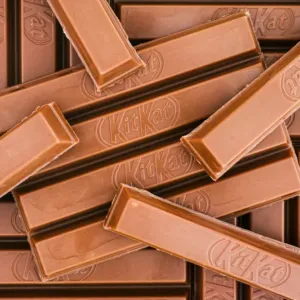 Místo šperků kamiony s jídlem: Zloději ukradli 12 tun čokolády KitKat