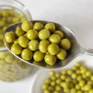 Smaragdový podvod: Když viktoriánský hrášek zářil díky jedovaté mědi