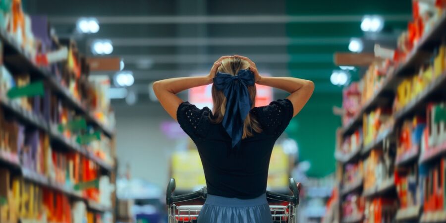 Potravinový ombudsman už řeší desítky stížností denně,  první velký test přijde v dubnu, kdy se otevře téma slevových akcí