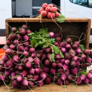 Vyhazujete nať z ředkviček? Děláte chybu: Je jedlá, výživná a překvapivě dobrá