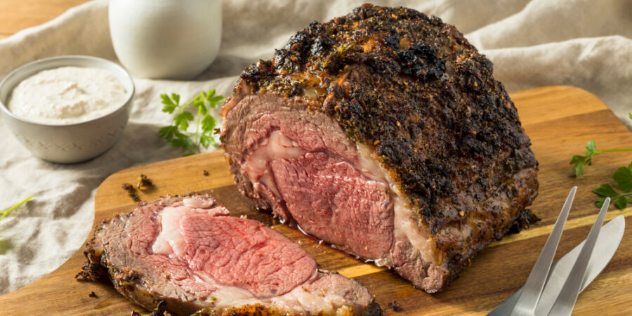 Královská pečeně s rodokmenem: Prime rib ovládl světovou gastronomii a dnes slaví svůj den