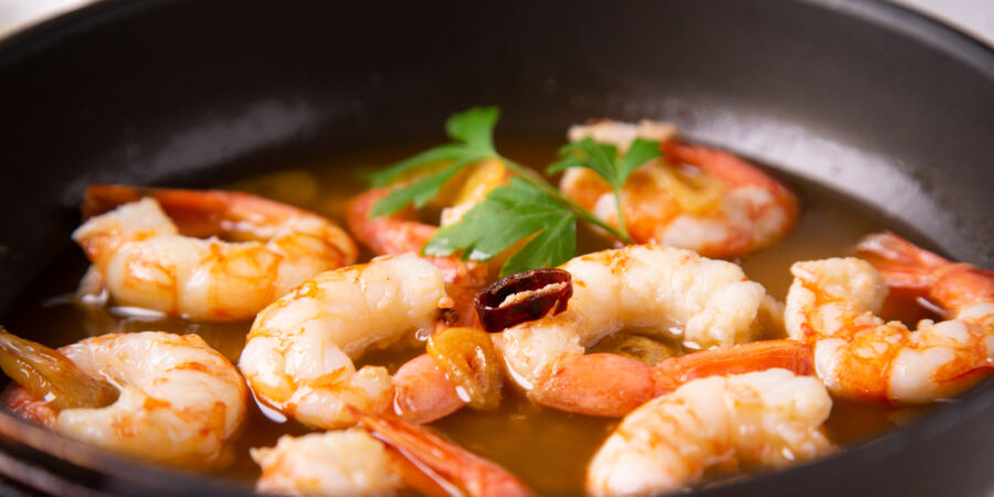 Dnešní den patří „krevetám“: Technika monté au beurre zajistí delikátní chuť, jak na to?