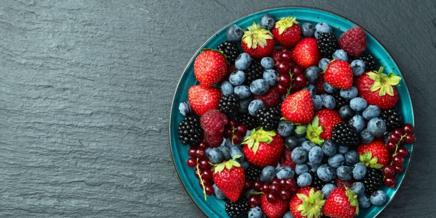 Moc vizuální estetiky: Proč barva potravin ovlivňuje naše smyslové očekávání?