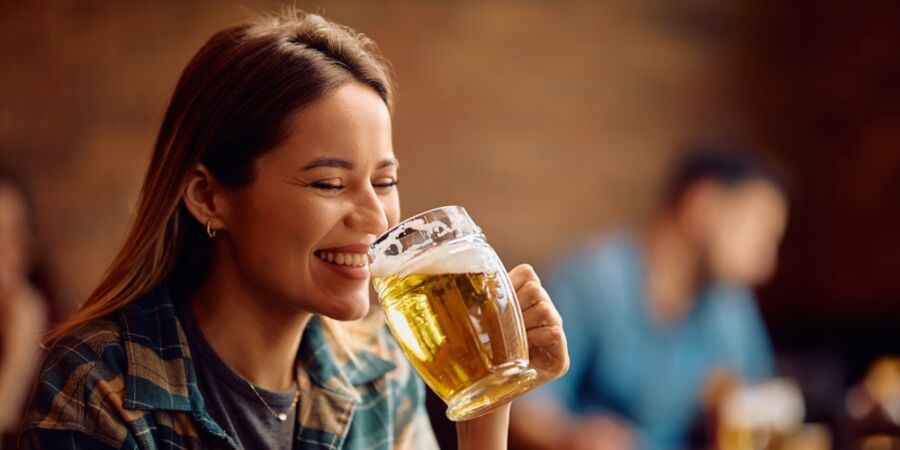 Bez levnějšího piva hrozí zavírání hospod a rozpad tradice, varují pivovarníci