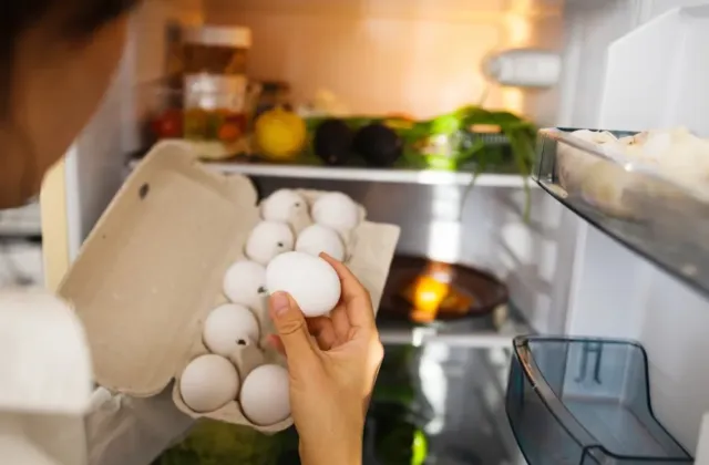 Bojíte se vajec kvůli cholesterolu? Klíčem ke zdraví není jejich vyřazení, ale poměr tuků 1 : 2 ve prospěch rostlinných