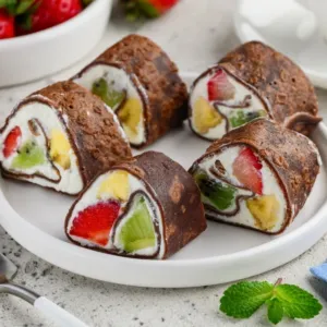 Gastronomická revoluce na talíři: Sladká roláda z mozzarelly je plná bílkovin, vůbec se netrhá a má minimum sacharidů