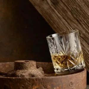 Zrod impéria v plamenech: Jak daň z whisky málem rozvrátila mladou americkou republiku
