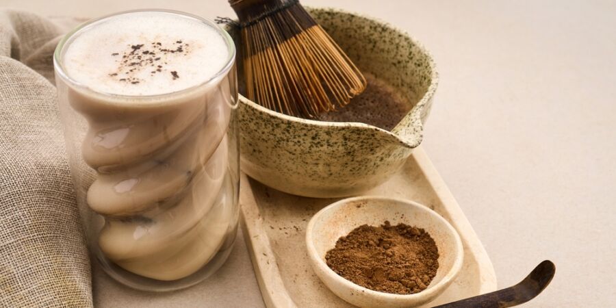 Hojicha jako cesta ke klidu a vnitřní rovnováze: Dark matcha pomáhá odbourávat stres a podporuje spánek