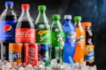 Zdaníme limonádu a budeme štíhlí? Praxe ukázala, že restrikce k ničemu nevedou, jen lidem zdraží nákup