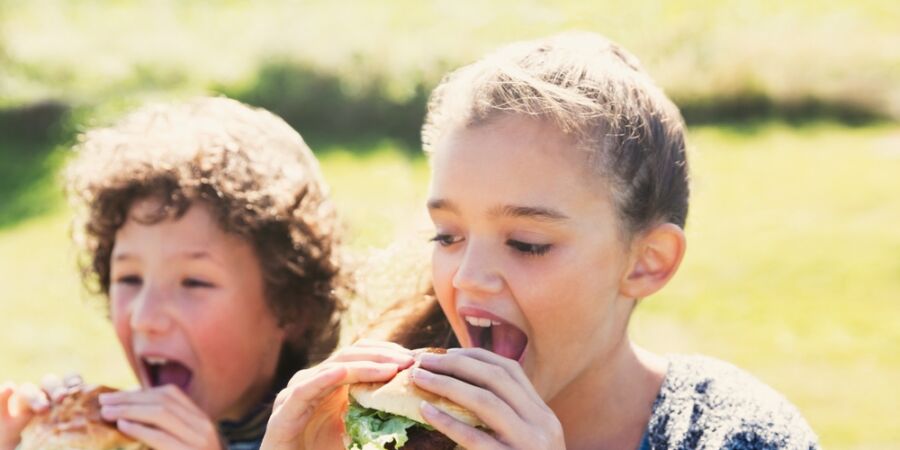 Zapomeňte na fastfood. V zahraničí frčí zážitková odměna za vysvědčení, která děti baví a dá jim víc než jen plný žaludek