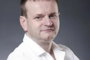Lék na bolestivou menstruaci máme na talíři: MUDr. Pavel Turčan radí, jak resetovat hormonální cyklus