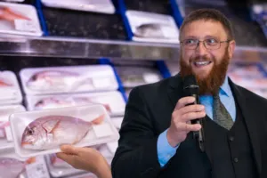 Rybí maso prospívá cévám. Největší chybou je bát se jeho tuku, říká odborník Tomáš Potůček