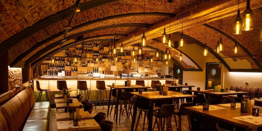 Pět hvězdiček ještě neznamená dobrou restauraci. Recenze lze ovlivnit, zákon však stanovuje hranice