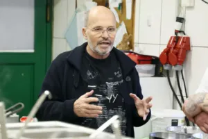 Šéf je zpět! Pohlreich ukazuje gastronomii v nové dimenzi, přesto naráží na kritiku diváků